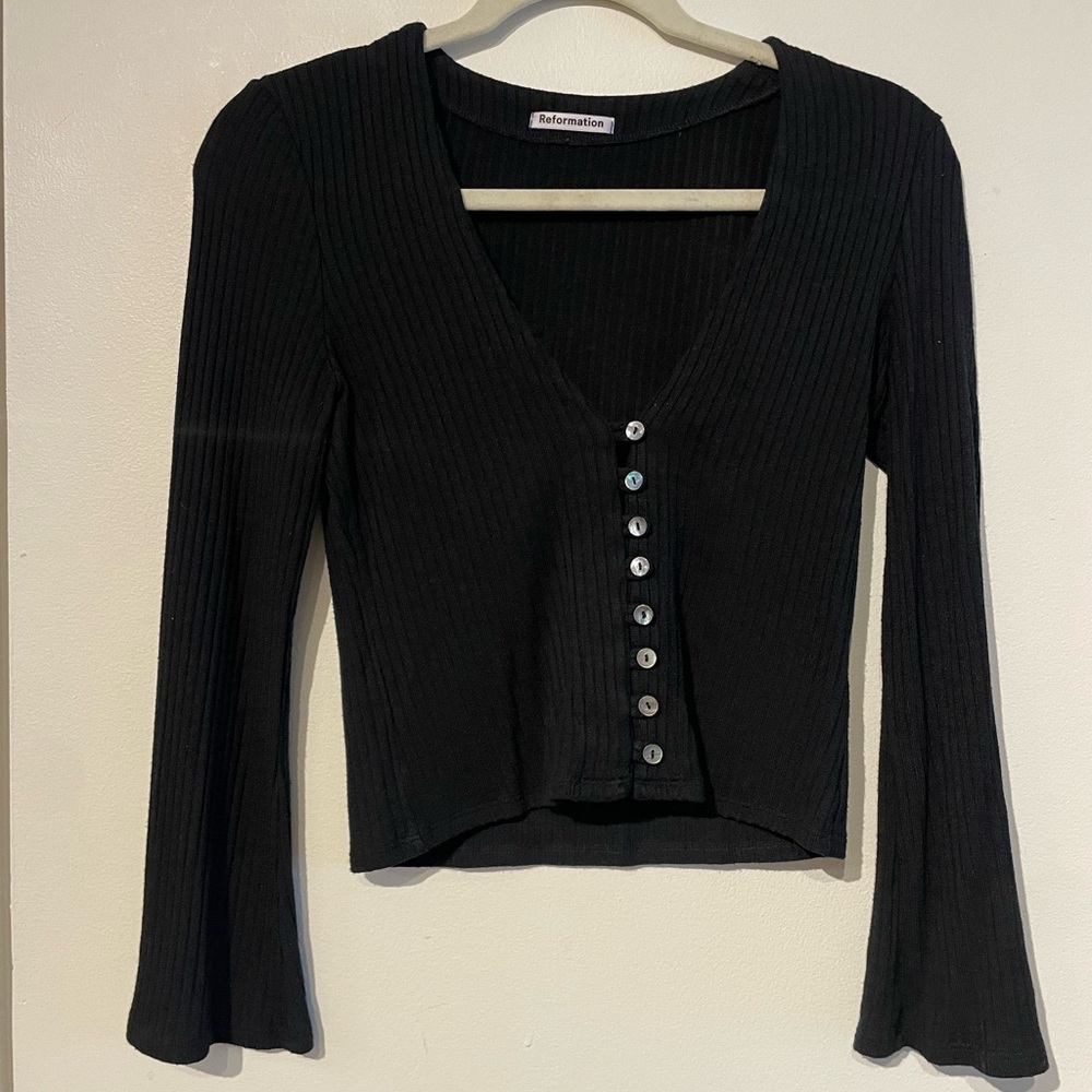Reformation Gellar Black Ribbed V-Neck Button-Up Top - Picture 3 of 5